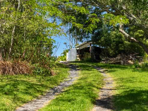 881 Whakapirau Road, Whakapirau
