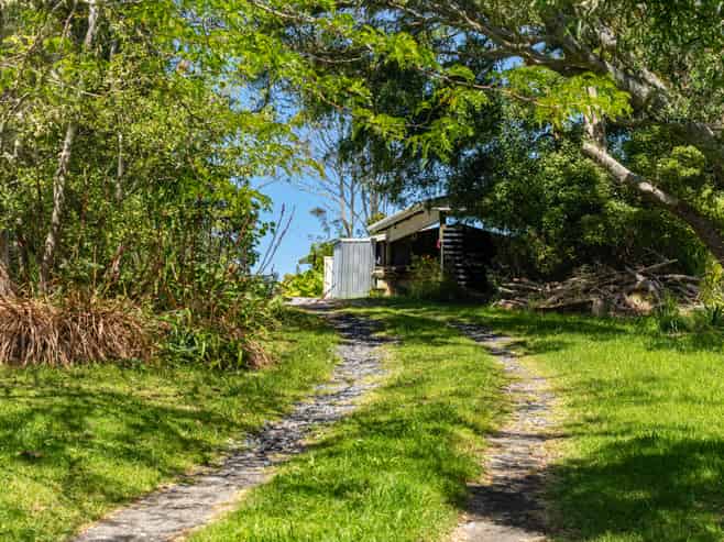 881 Whakapirau Road, Whakapirau