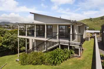2 Mayor View Terrace, Waihi Beach