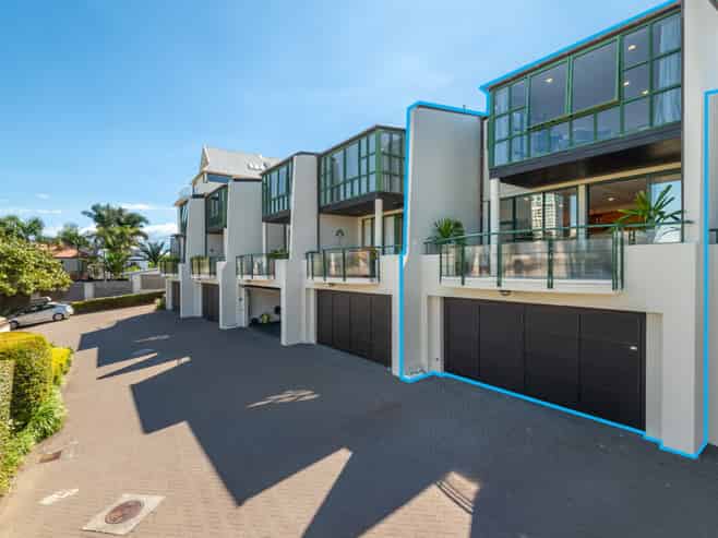 2/22 Killarney Street, Takapuna
