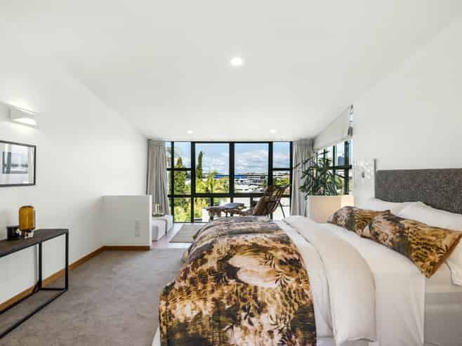 2/22 Killarney Street, Takapuna