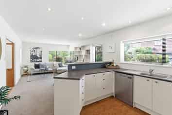 2 Cottesmore Close, Burnside