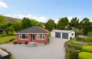 76 Fache Street, Clyde