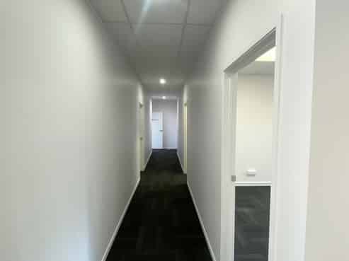 Office vibe downtown the Mount