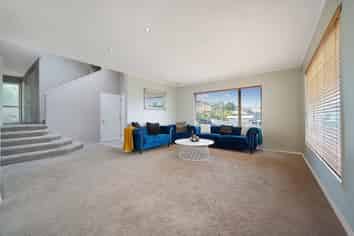 18 Tenbless Court, Unsworth Heights