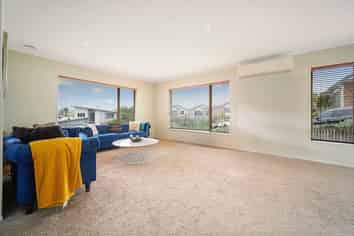 18 Tenbless Court, Unsworth Heights