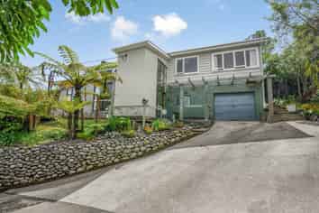 19 Vista Crescent, Brown Owl