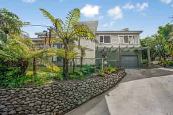 19 Vista Crescent, Brown Owl