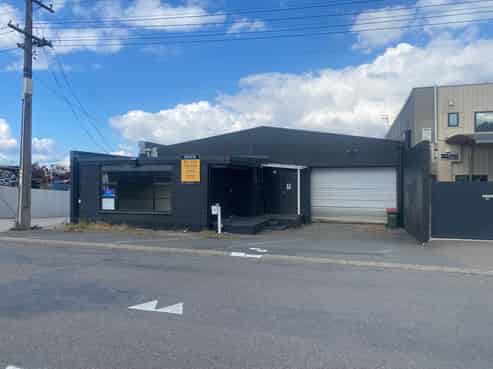 Central Industrial Workshop/Warehouse