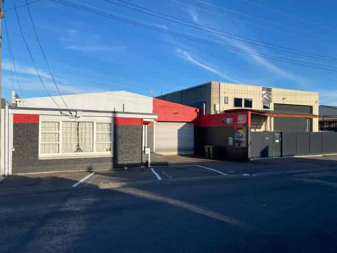 Central Industrial Workshop/Warehouse