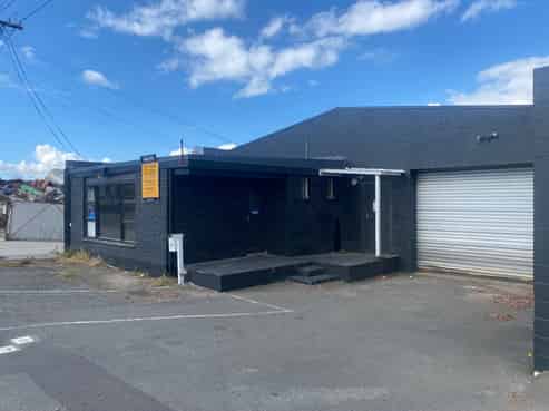 Central Industrial Workshop/Warehouse
