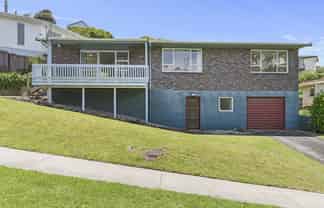 15 Rossiter Crescent, Lynmouth