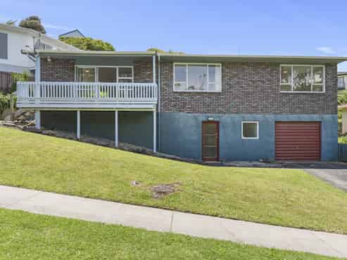 15 Rossiter Crescent, Lynmouth