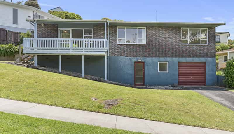 15 Rossiter Crescent, Lynmouth