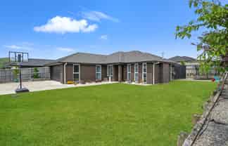 13 Mediterranean Grove, Fitzherbert