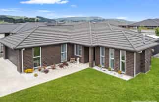 13 Mediterranean Grove, Fitzherbert