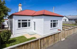 85 Bay View Road, Saint Kilda