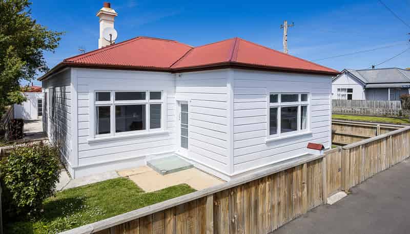 85 Bay View Road, Saint Kilda