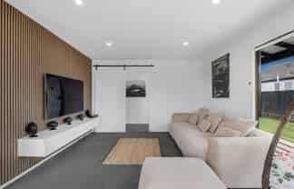 16 Heathglen Avenue, Parklands