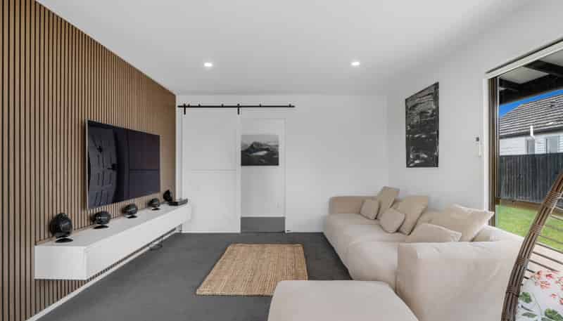 16 Heathglen Avenue, Parklands