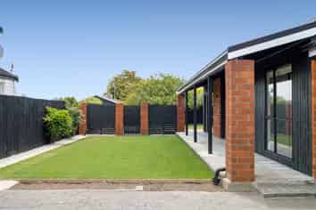 16 Heathglen Avenue, Parklands