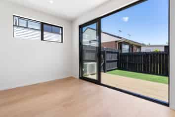 3/62 Kings Road, Panmure
