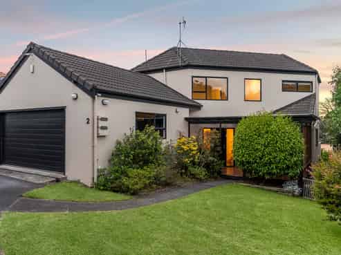 2/11 Waratah Street, Birkenhead