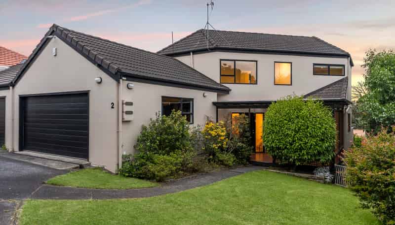 2/11 Waratah Street, Birkenhead