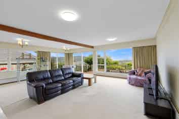 29 Bedford Grove, Kelson