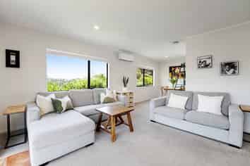 2/16 Heathglen Place, Bayview