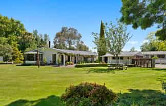 20-22 King Street, Carterton