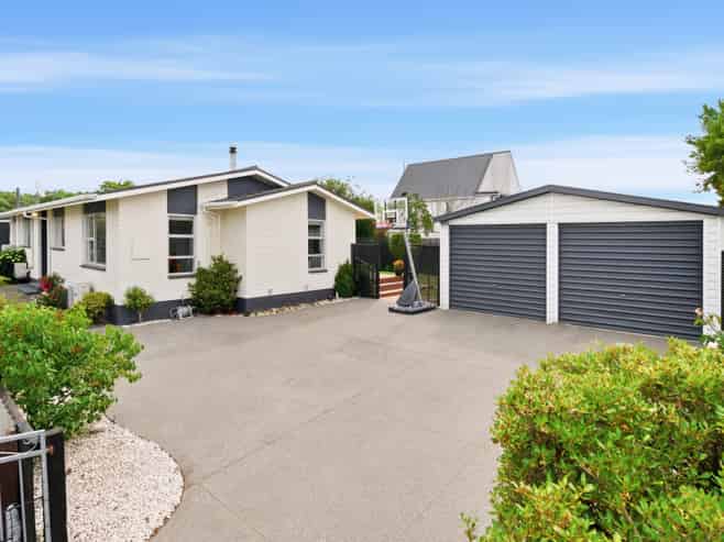 10B Karlaw Place, Parklands