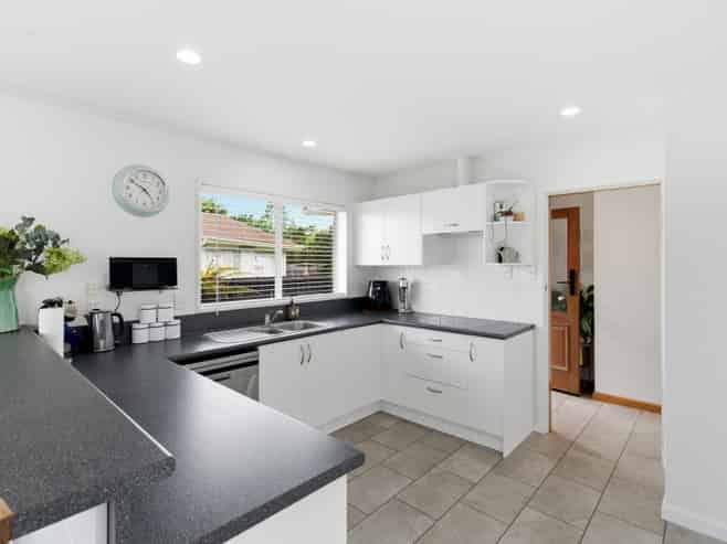 10B Karlaw Place, Parklands