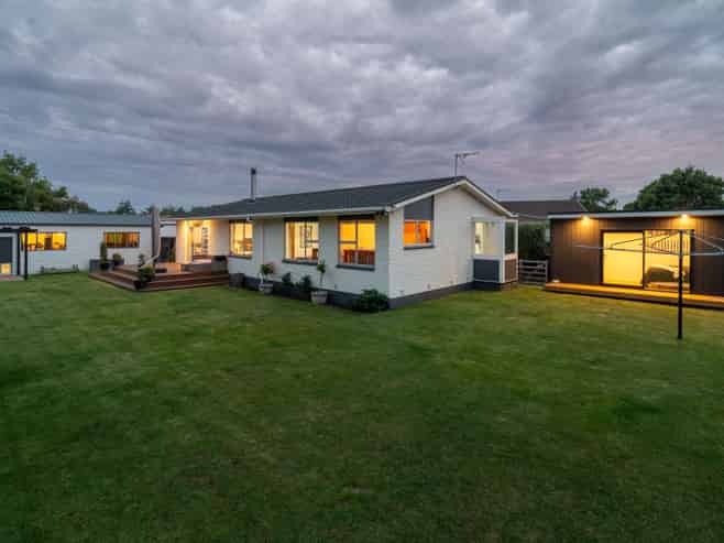 10B Karlaw Place, Parklands