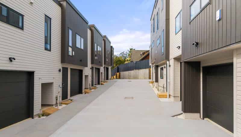 1, 2 & 3/69 Balmain Road, Birkenhead