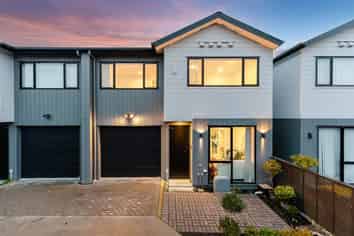 25 Oteha Valley Road, Northcross