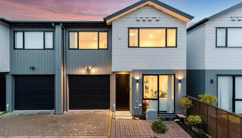 25 Oteha Valley Road, Northcross