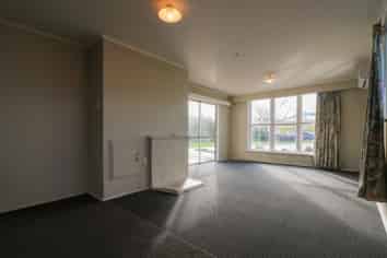 84 Bryant Street, Takaro