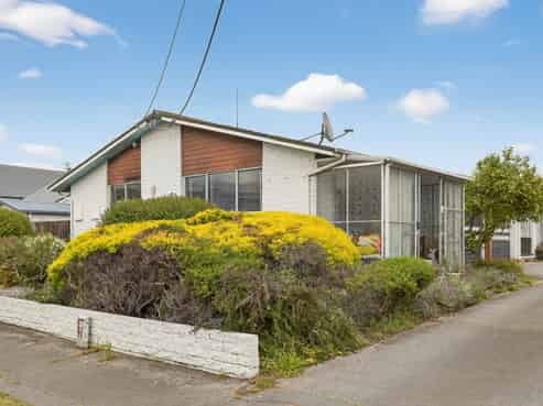 1/13 Brittan Street, Linwood