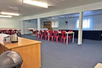 AFFORDABLE TWO-LEVEL PREMISES IN WAIRAU VALLEY
