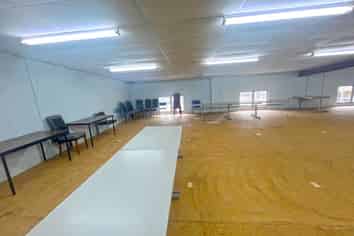 AFFORDABLE TWO-LEVEL PREMISES IN WAIRAU VALLEY
