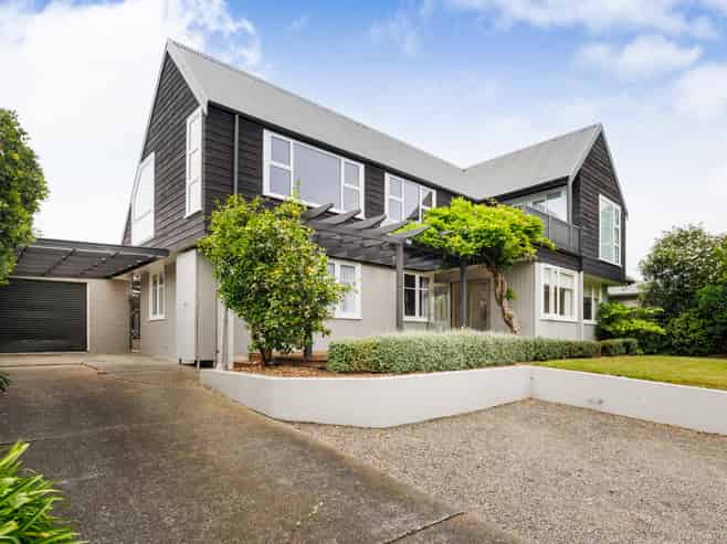 18 Dittmer Drive, Awapuni