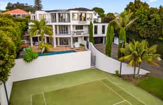 40 Bay Road, St Heliers