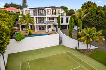 40 Bay Road, St Heliers