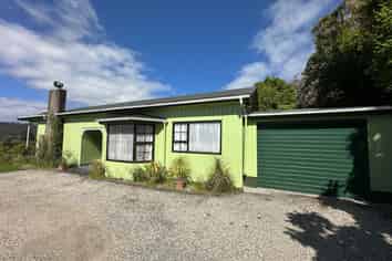 4 Arapito Road, Karamea