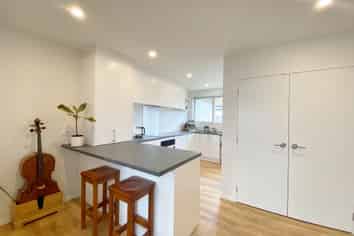 4/11 Cross St, Phillipstown