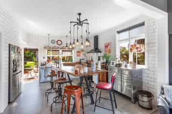 15 Manchester Street, Levin