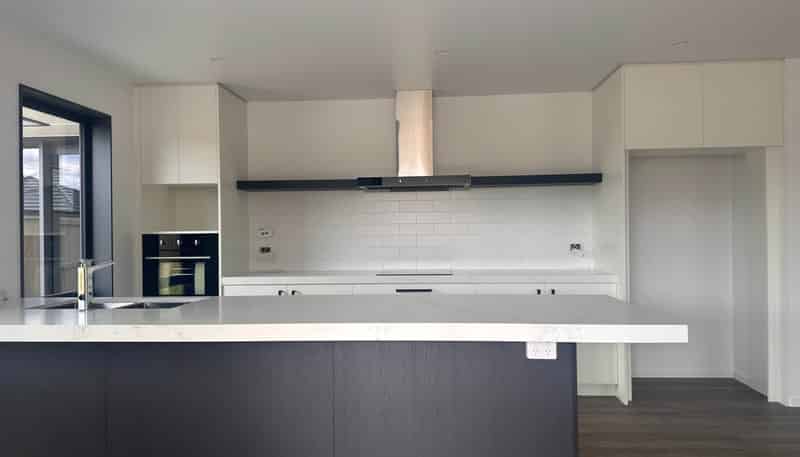 13 Taurangawaka Road, One Tree Point