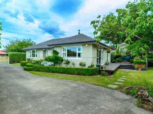 39 Flower Street, Bryndwr