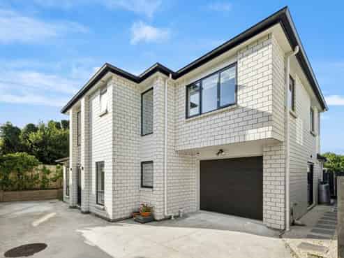 17d Kerrydale Road, Manurewa